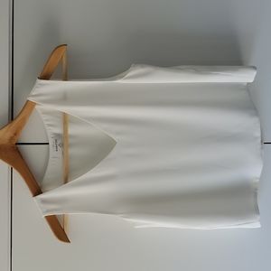 Aritzia Sleeveless Top in White Size XS